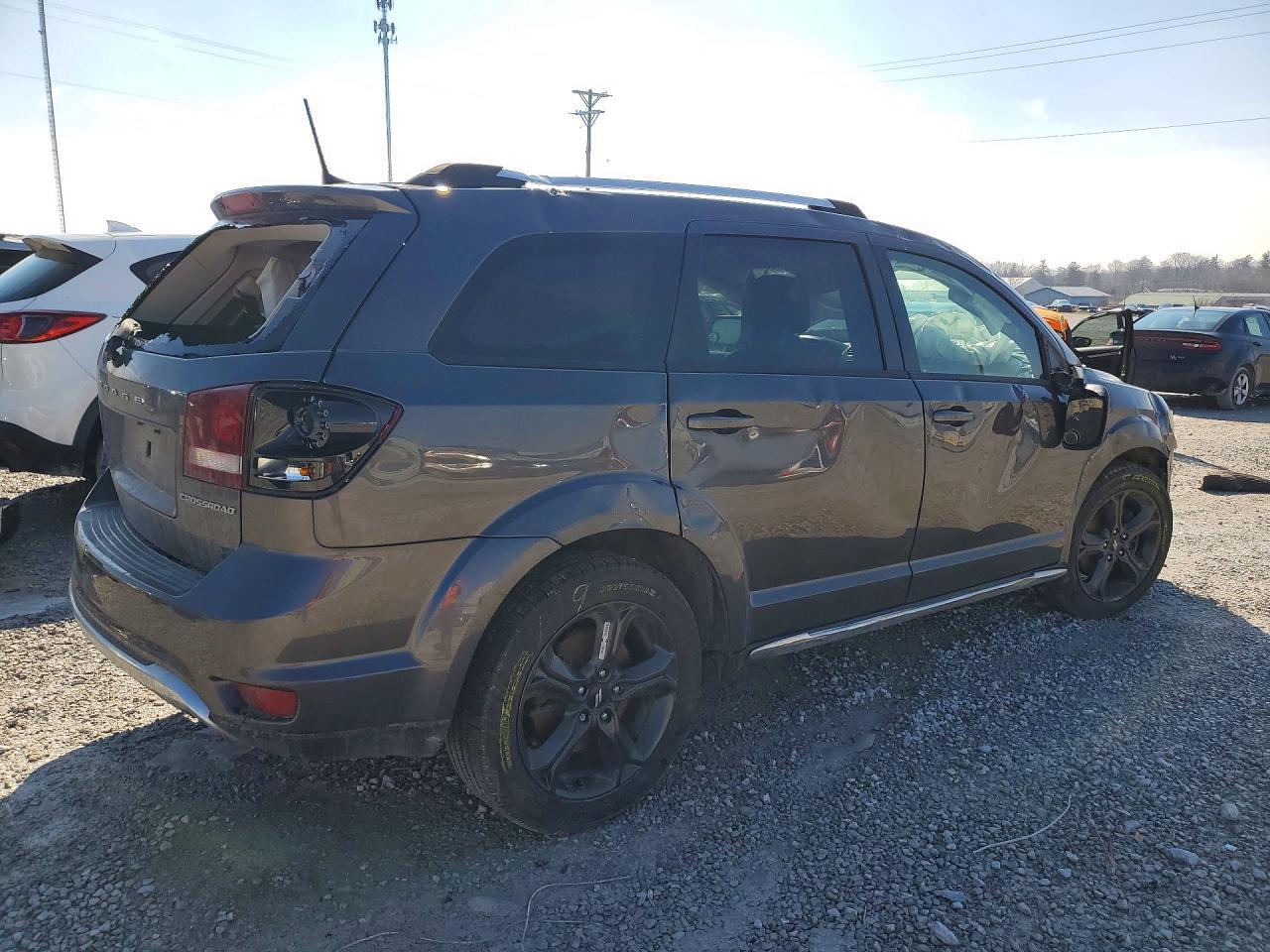 2018 Dodge Journey Crossroad - zdjęcie 3