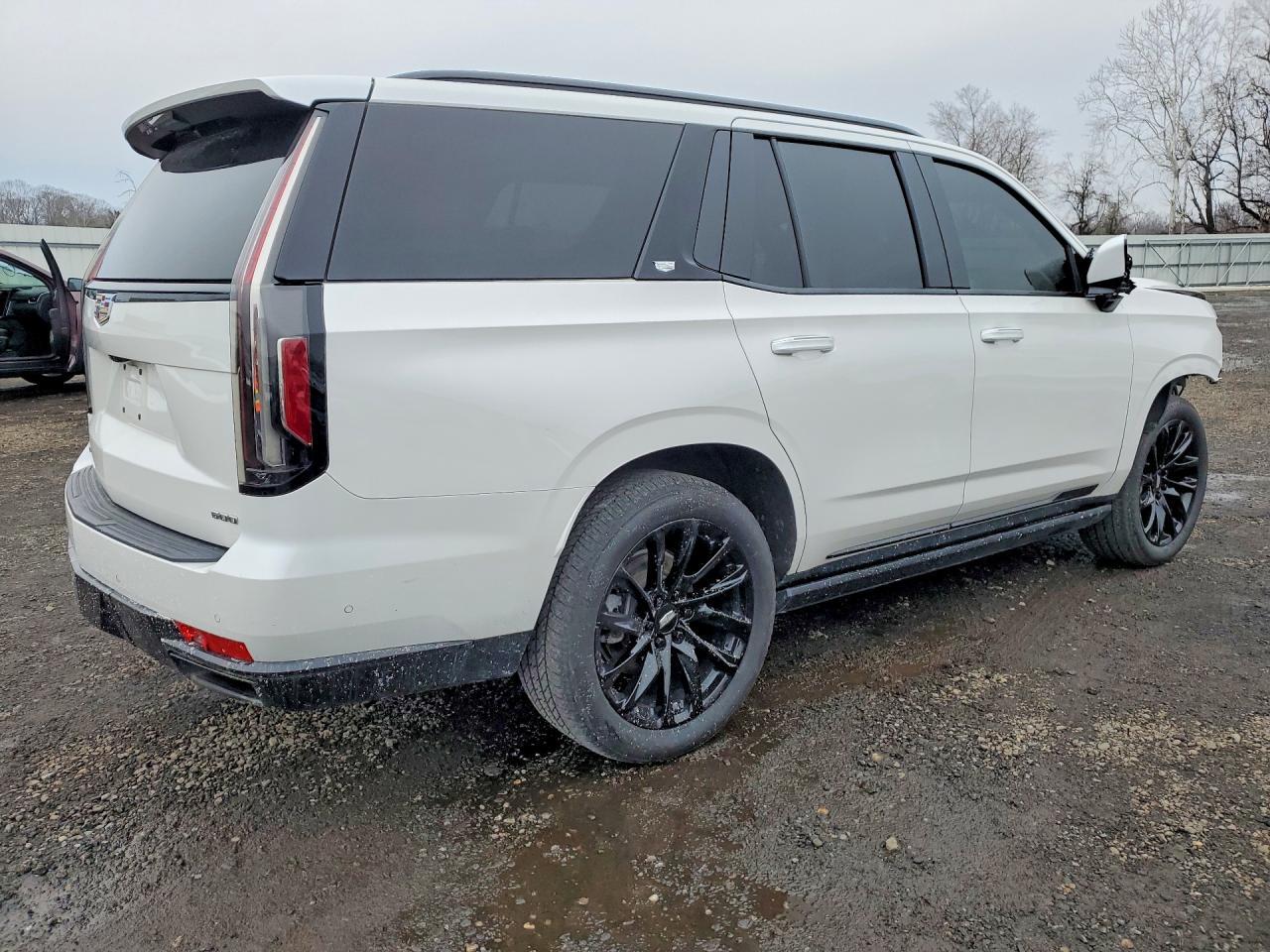 2021 Cadillac Escalade Sport - zdjęcie 3