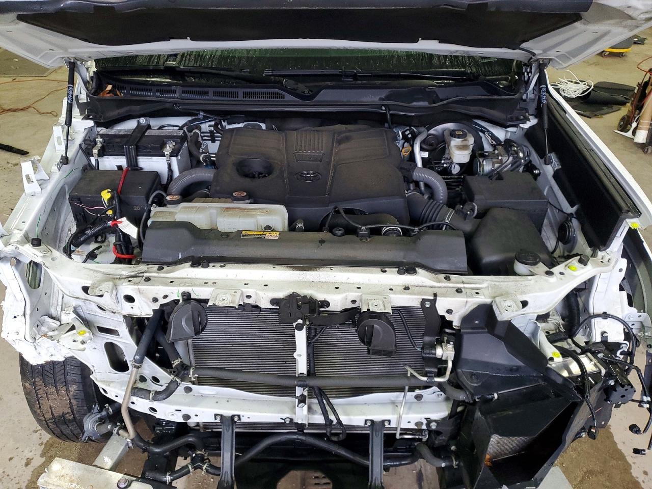 2024 Toyota Tundra Crewmax Sr - zdjęcie 11