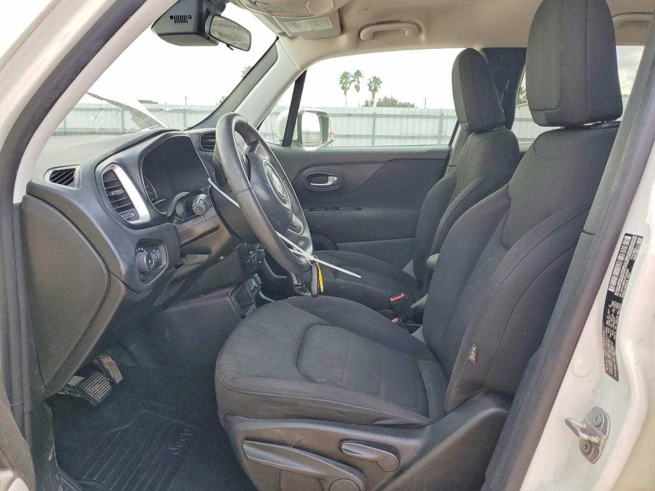 2018 Jeep Renegade Latitude - zdjęcie 7