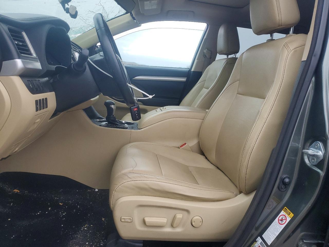 2017 Toyota Highlander Se - zdjęcie 7