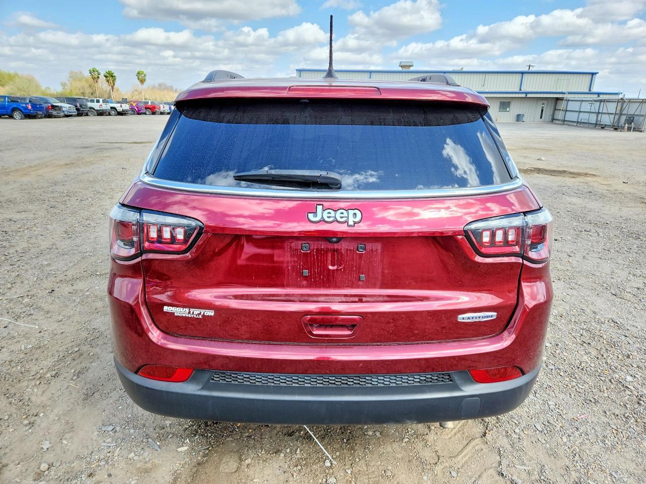 2022 Jeep Compass Latitude - zdjęcie 6