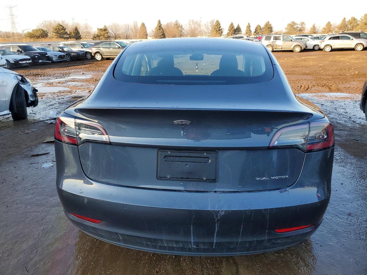 2021 Tesla Model 3 - zdjęcie 6