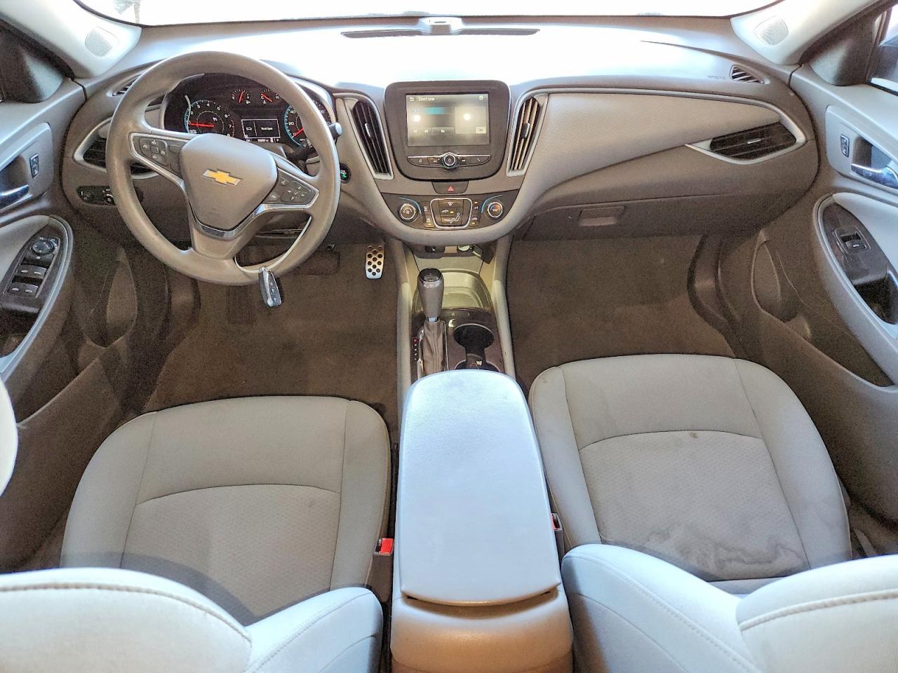 2016 Chevrolet Malibu Ls - zdjęcie 8