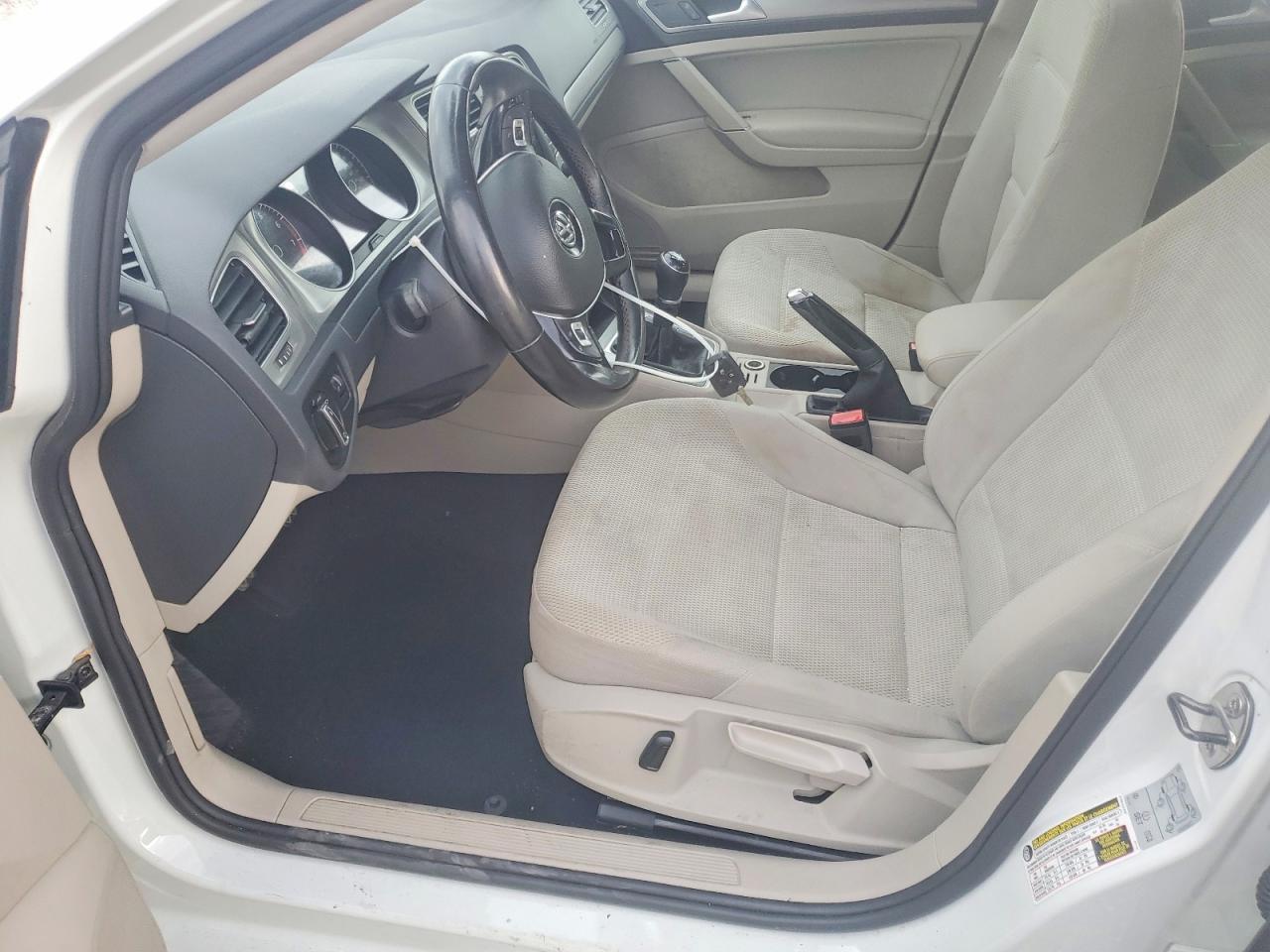 2017 Volkswagen Golf Sportwagen S - zdjęcie 7