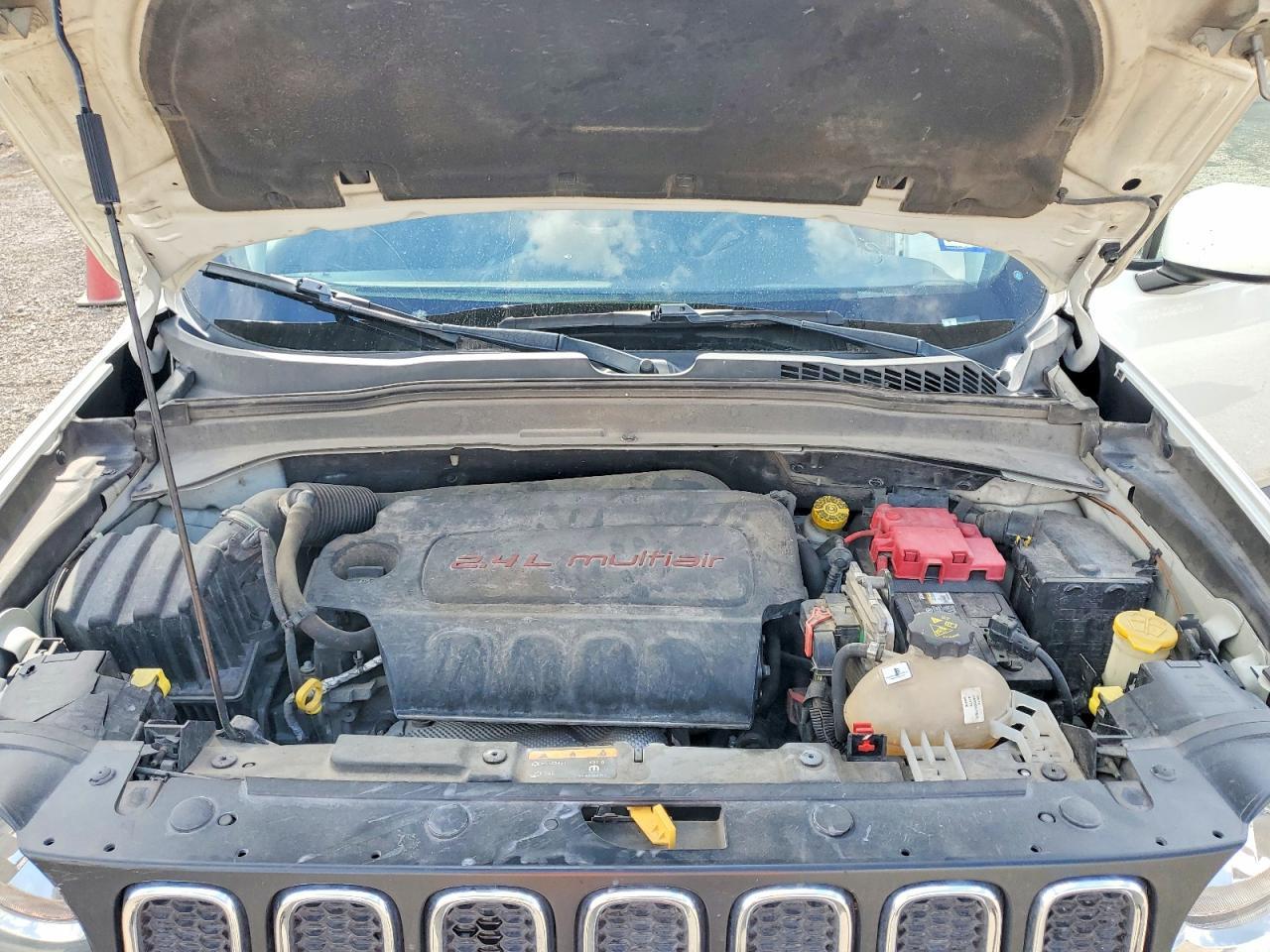 2018 Jeep Renegade Latitude - zdjęcie 11