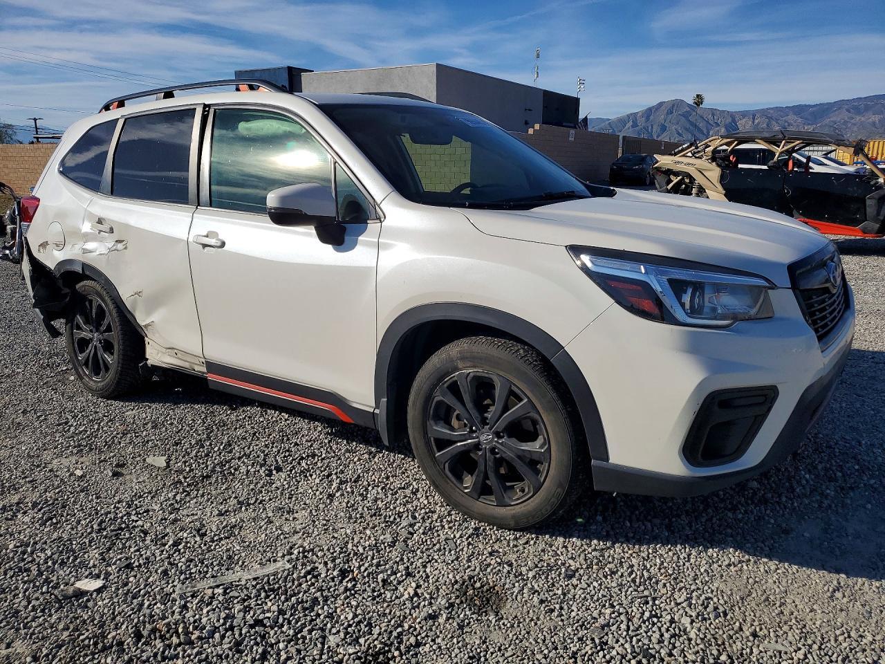 2019 Subaru Forester Sport - zdjęcie 4
