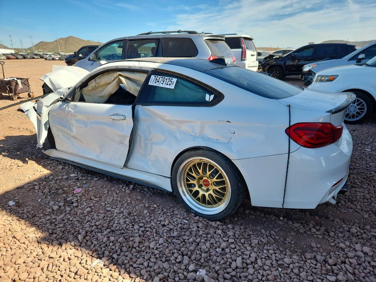 2015 BMW M4 - zdjęcie 2