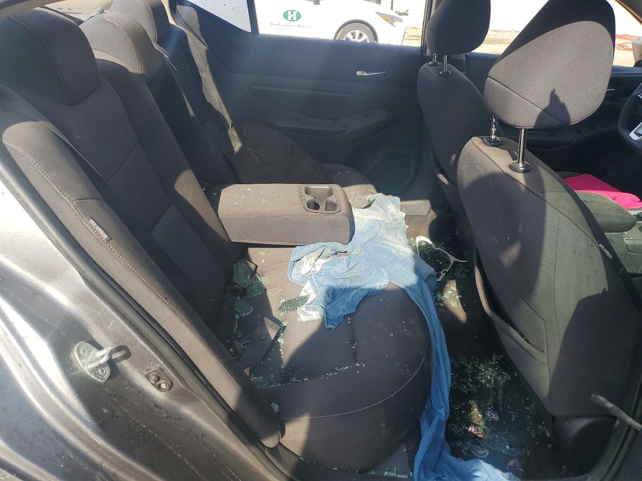 2020 Nissan Altima S - zdjęcie 10