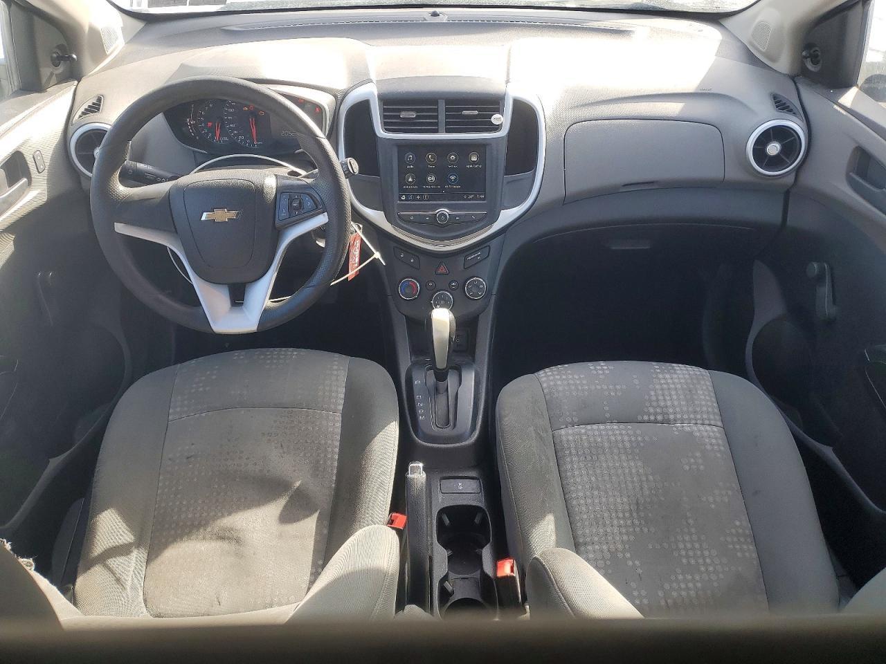 2018 Chevrolet Sonic - zdjęcie 8