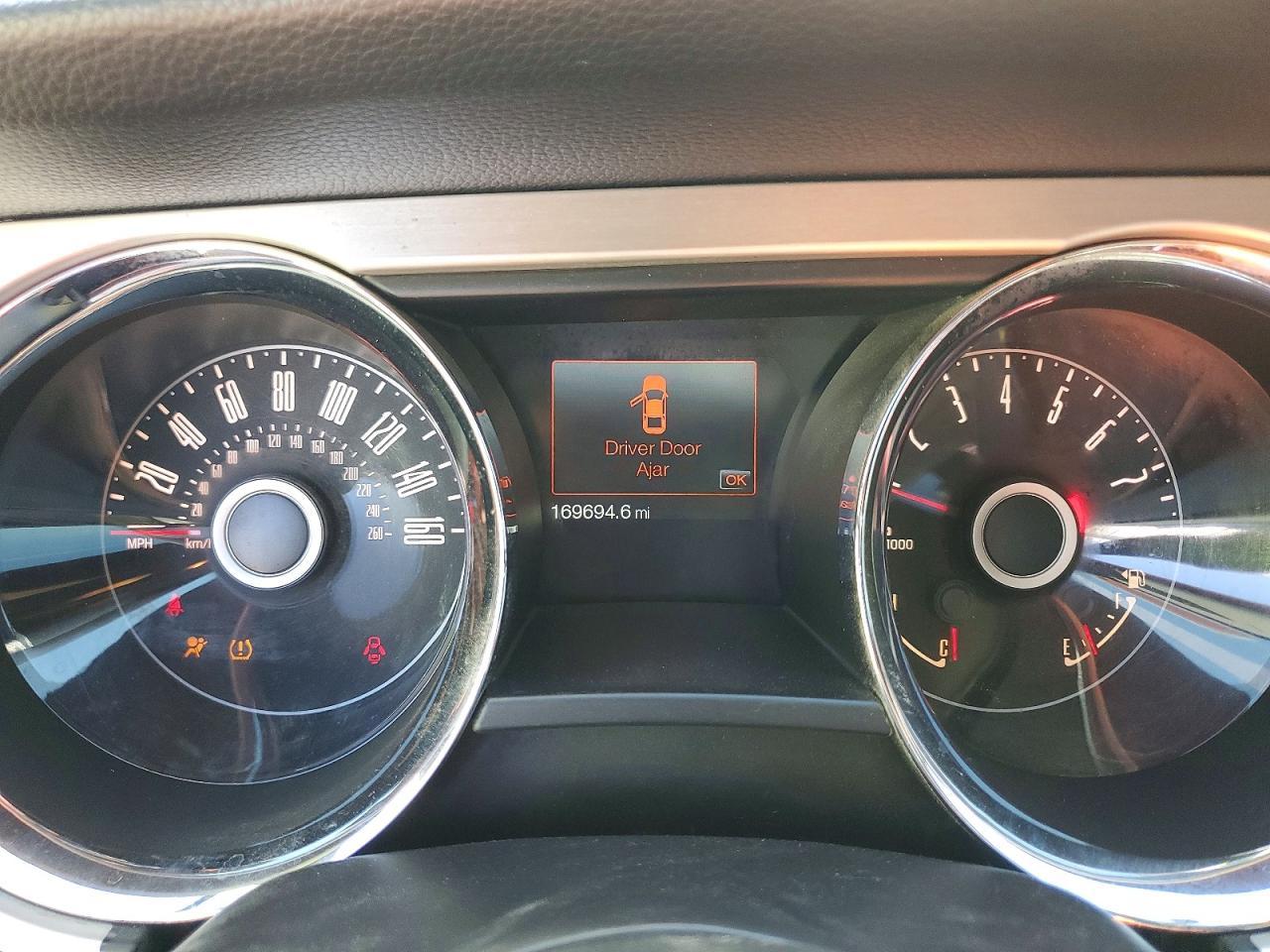 2014 Ford Mustang - zdjęcie 9