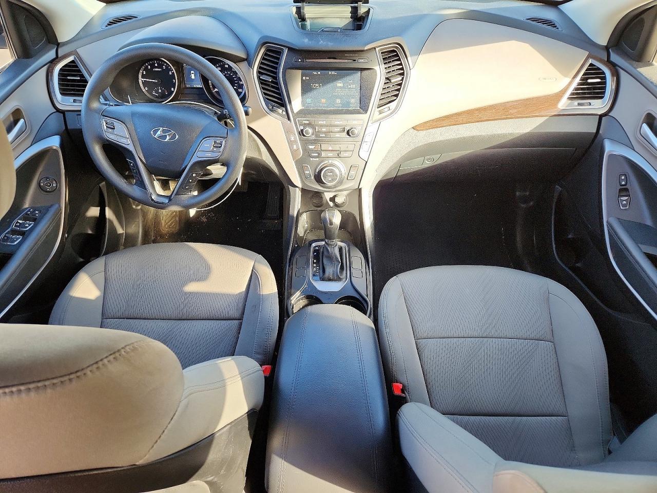 2017 Hyundai Santa Fe Sport 2.4L - zdjęcie 8