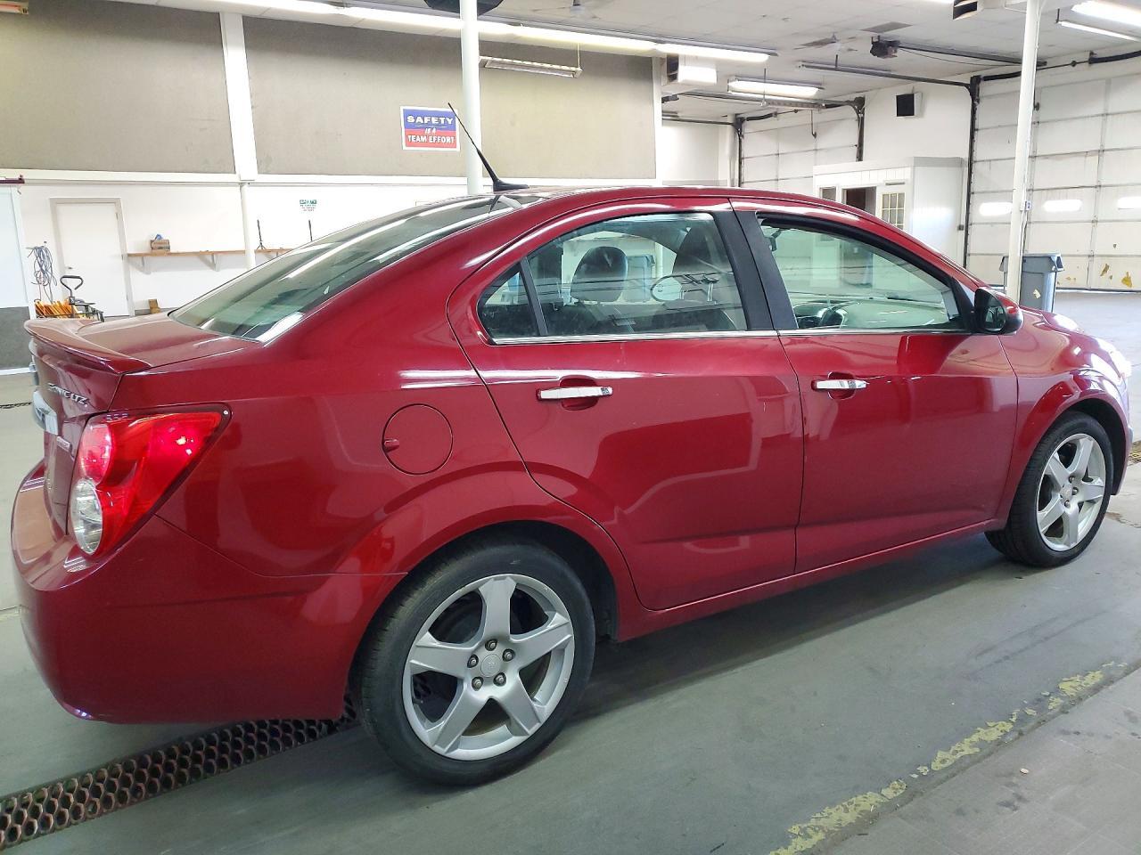 2014 Chevrolet Sonic Ltz - zdjęcie 3