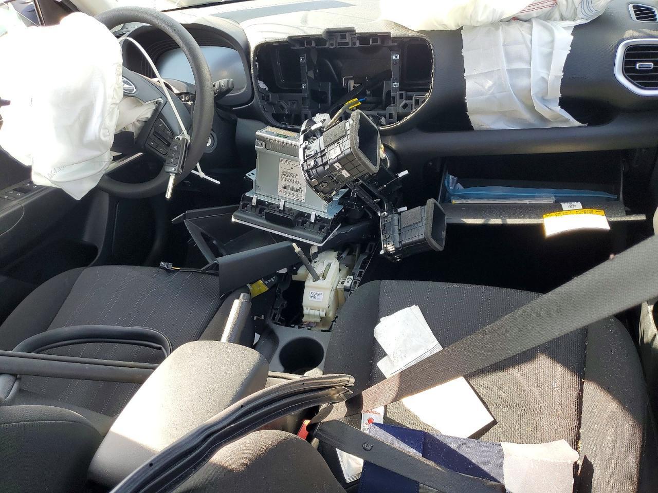 2025 Hyundai Venue Se - zdjęcie 8