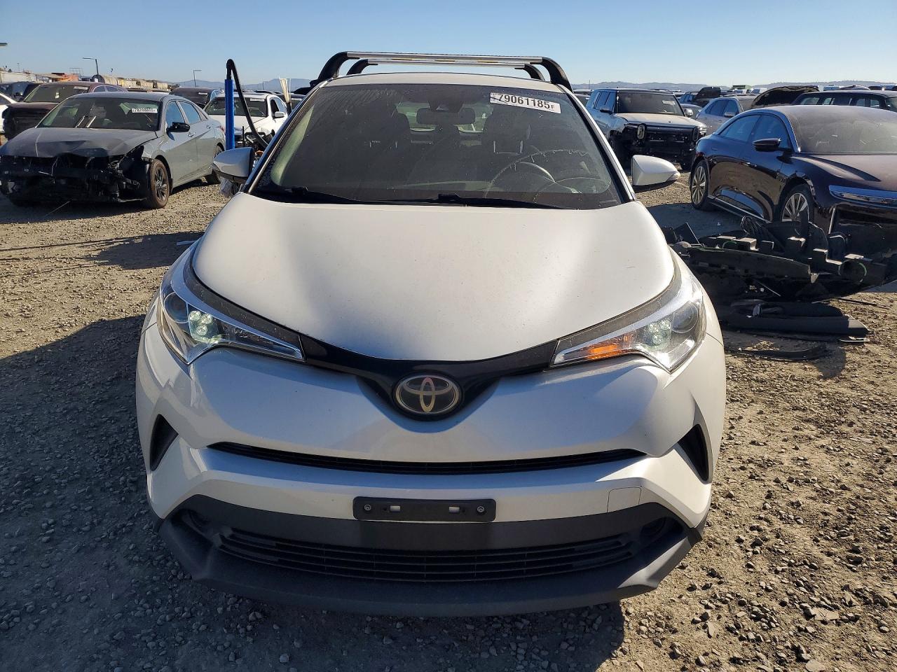 2019 Toyota C-Hr Le - zdjęcie 5