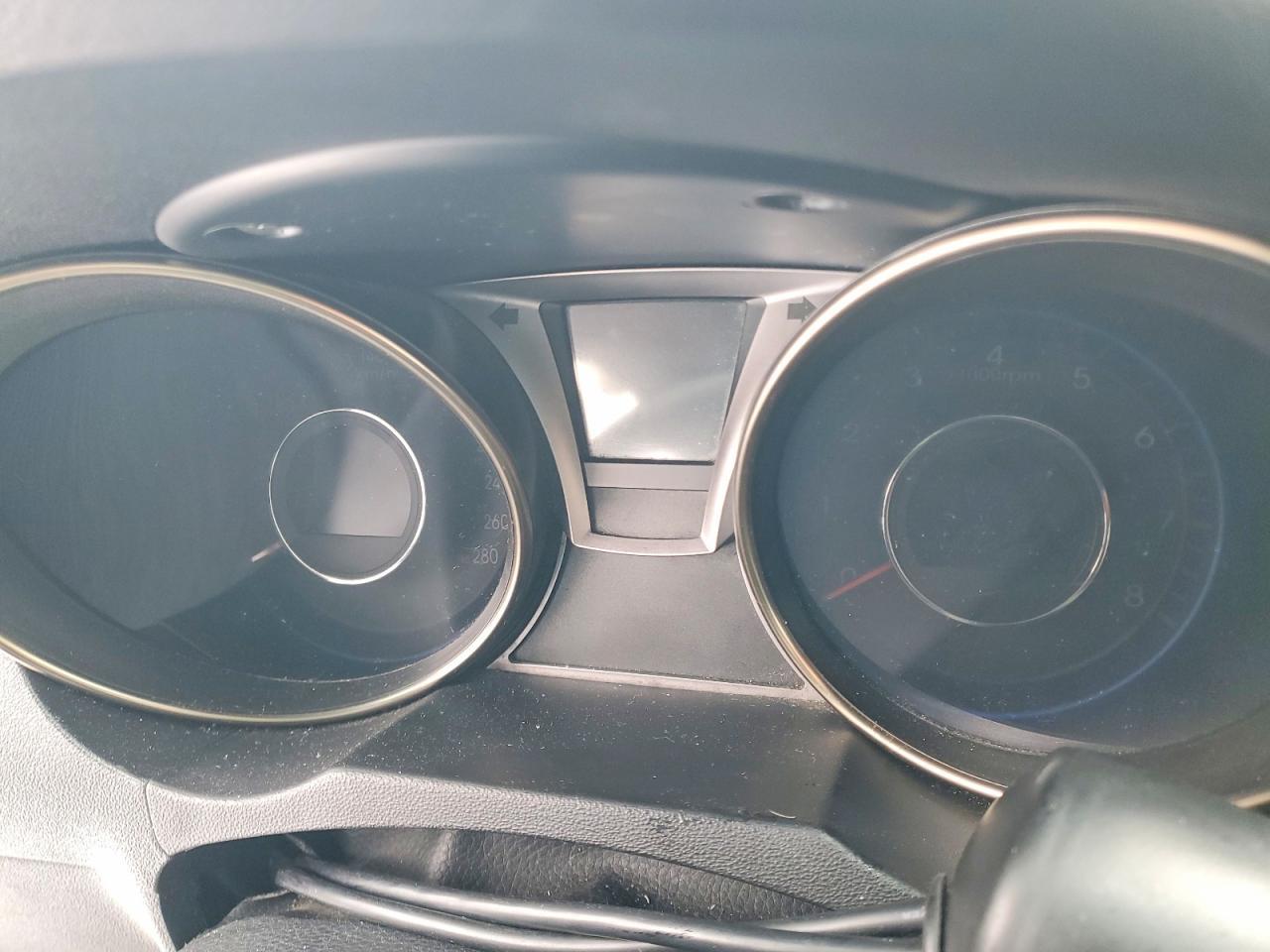 2013 Hyundai Genesis Coupe - zdjęcie 9