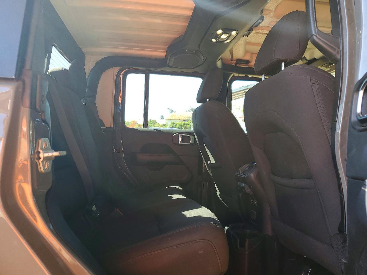 2023 Jeep Gladiator Overland - zdjęcie 10