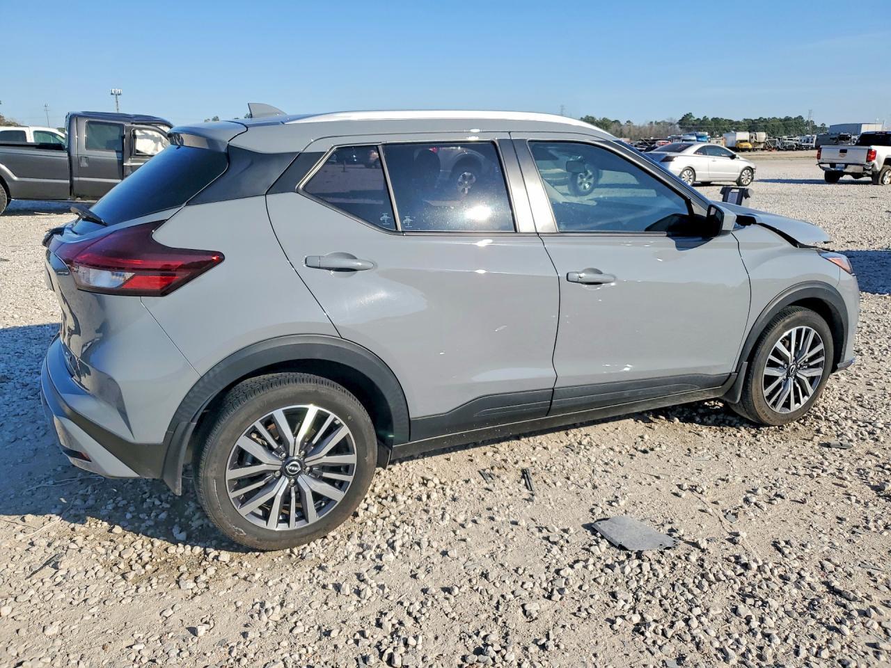 2024 Nissan Kicks Sv - zdjęcie 3