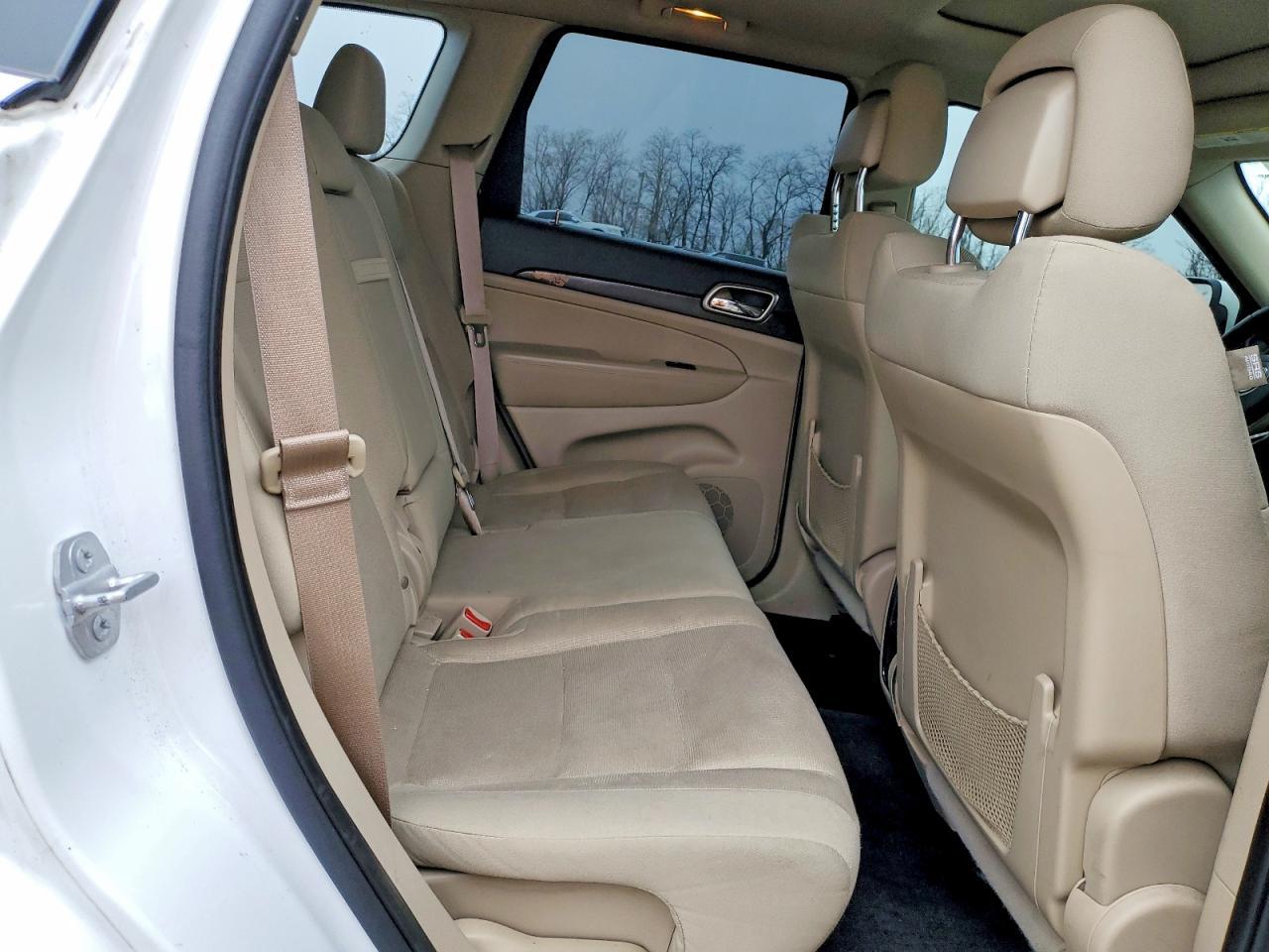 2015 Jeep Grand Cherokee Laredo - zdjęcie 11