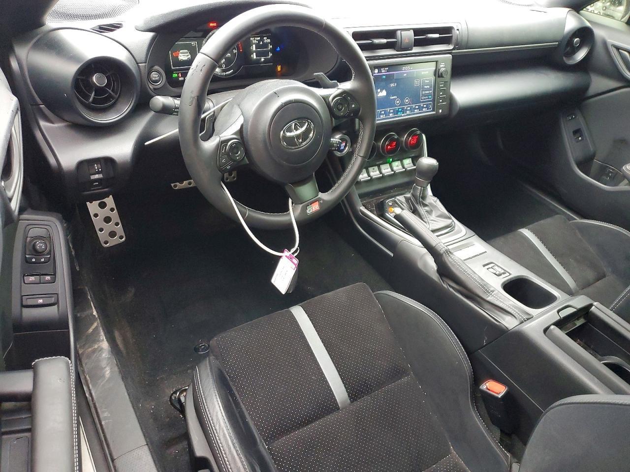 2023 Toyota Gr86 Premium - zdjęcie 8