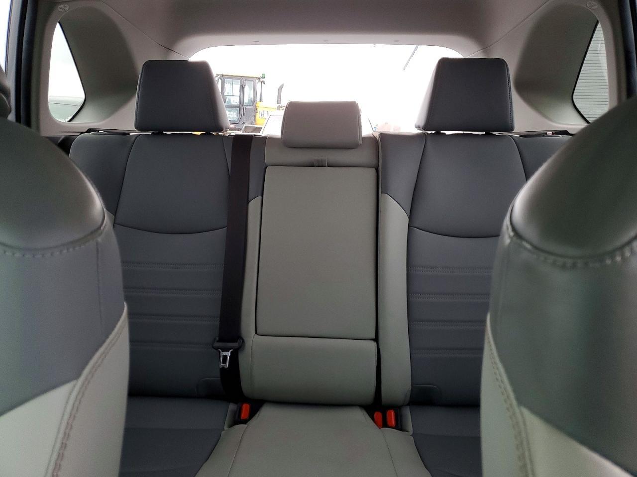 2019 Toyota Rav4 Limited - zdjęcie 10