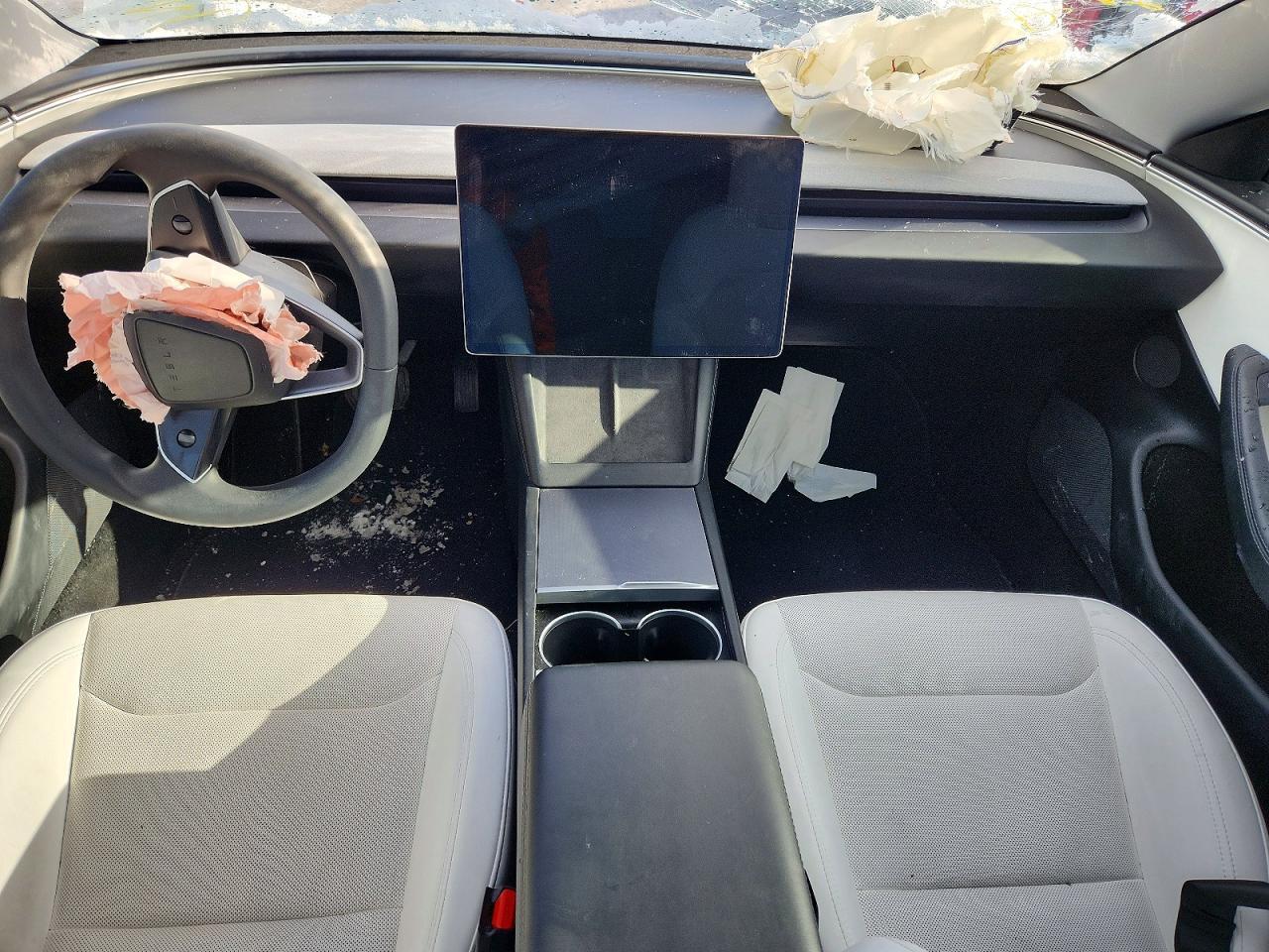 2024 Tesla Model 3 - zdjęcie 8