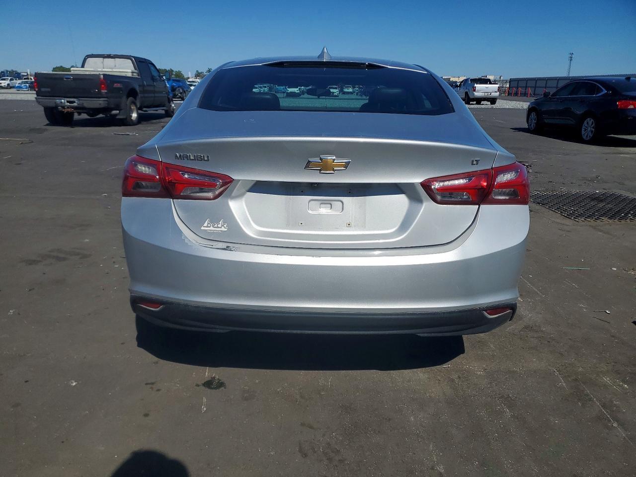 2020 Chevrolet Malibu Lt - zdjęcie 6