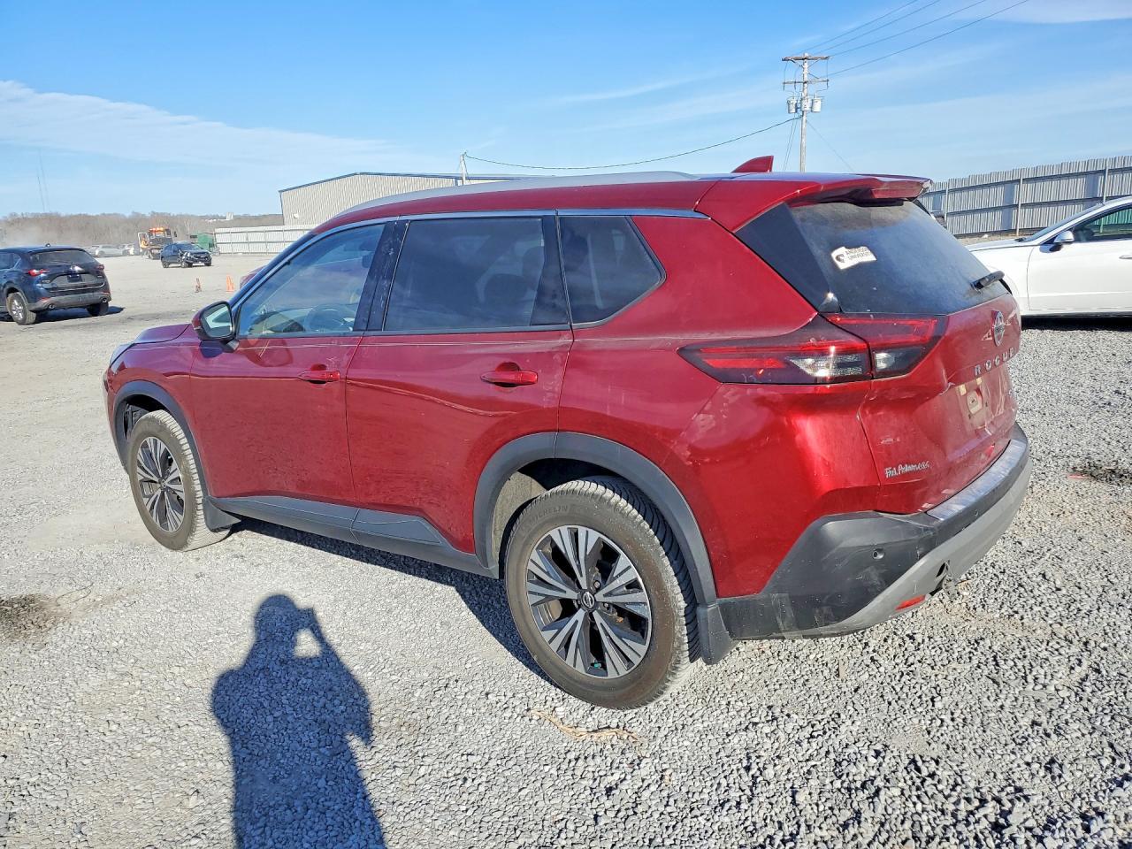 2021 Nissan Rogue Sv - zdjęcie 2