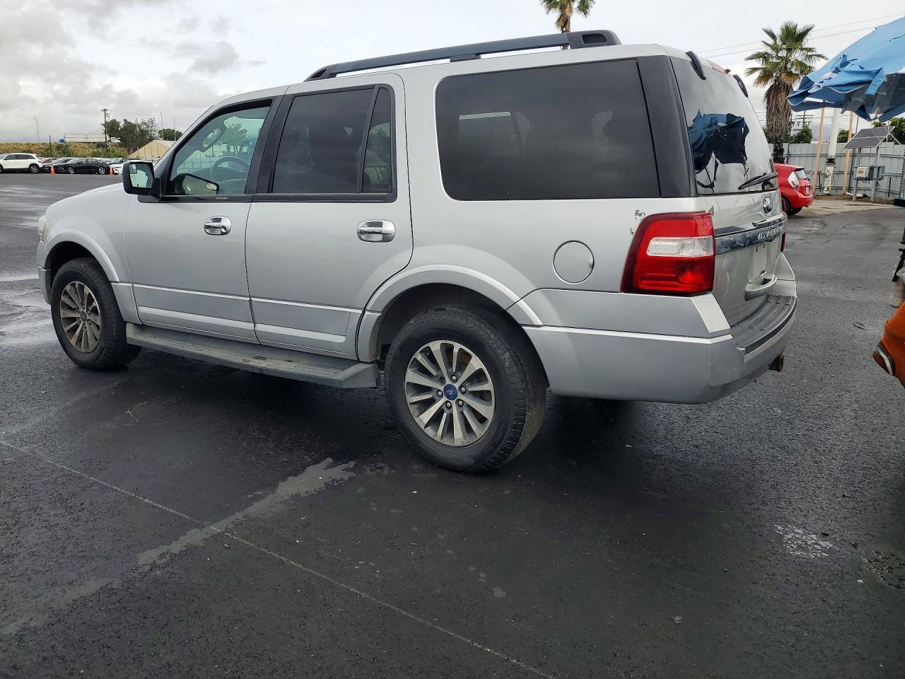 2015 Ford Expedition Xlt - zdjęcie 2