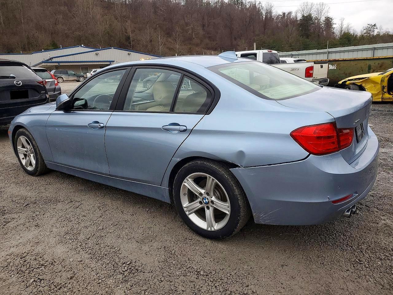 2014 BMW 328 Xi - zdjęcie 2