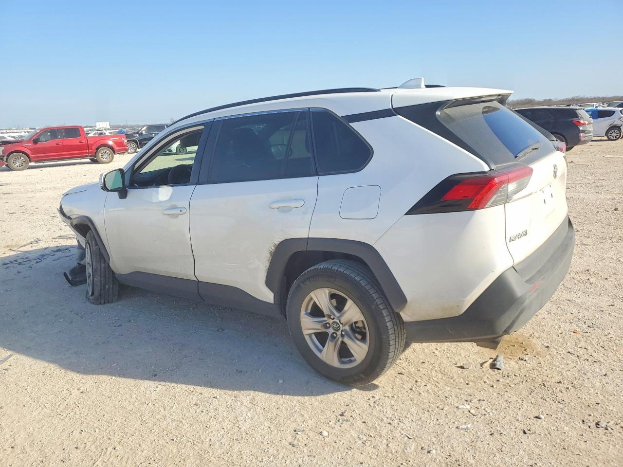 2019 Toyota Rav4 Xle - zdjęcie 2