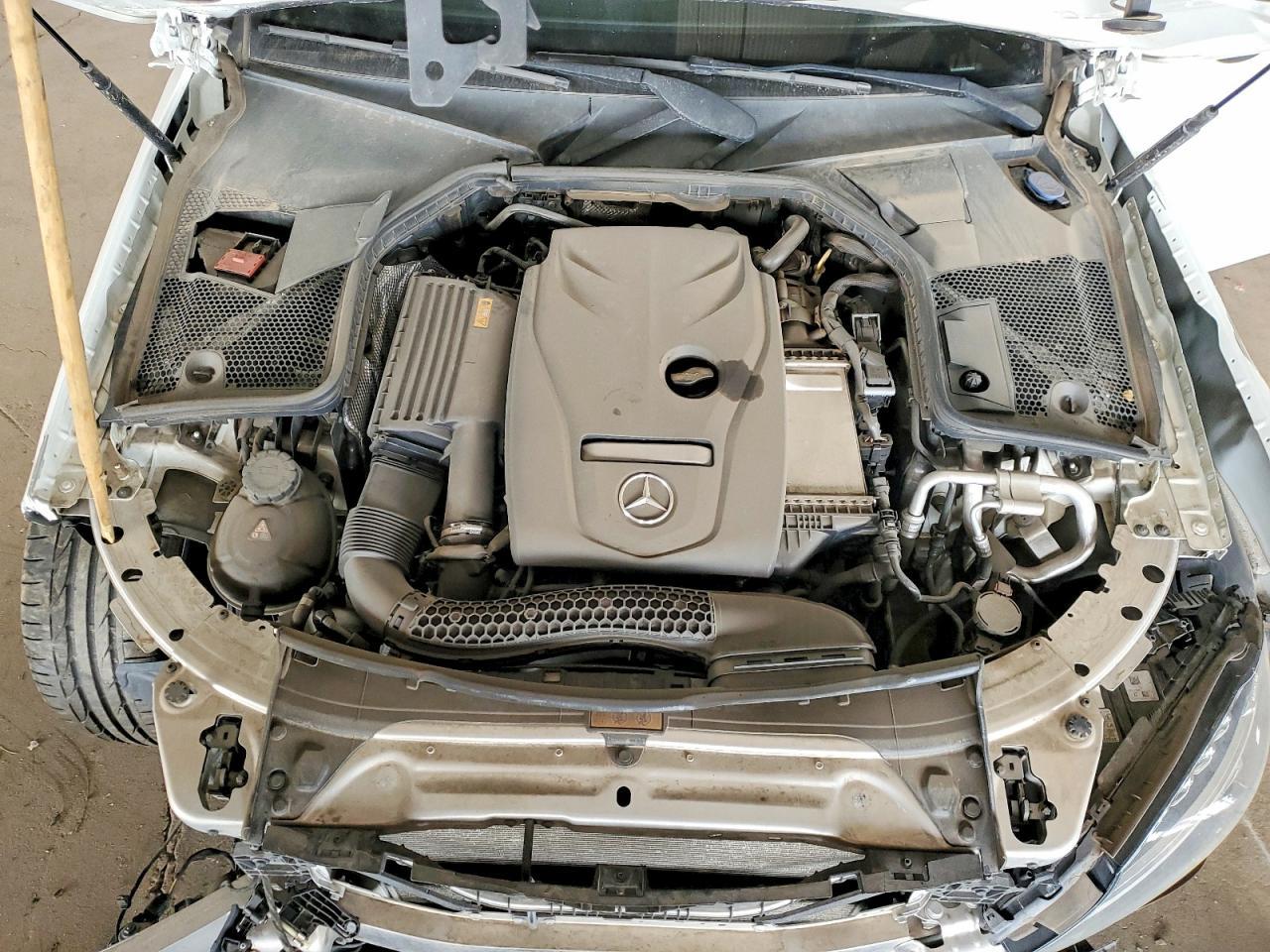 2018 Mercedes-Benz C 300 - zdjęcie 11