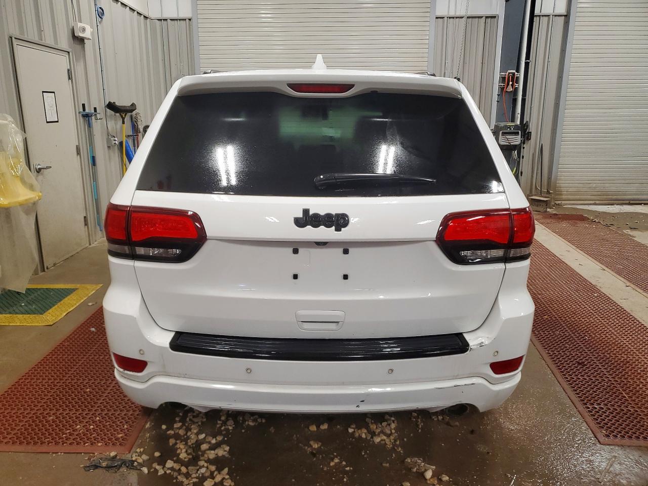 2015 Jeep Grand Cherokee Laredo - zdjęcie 6