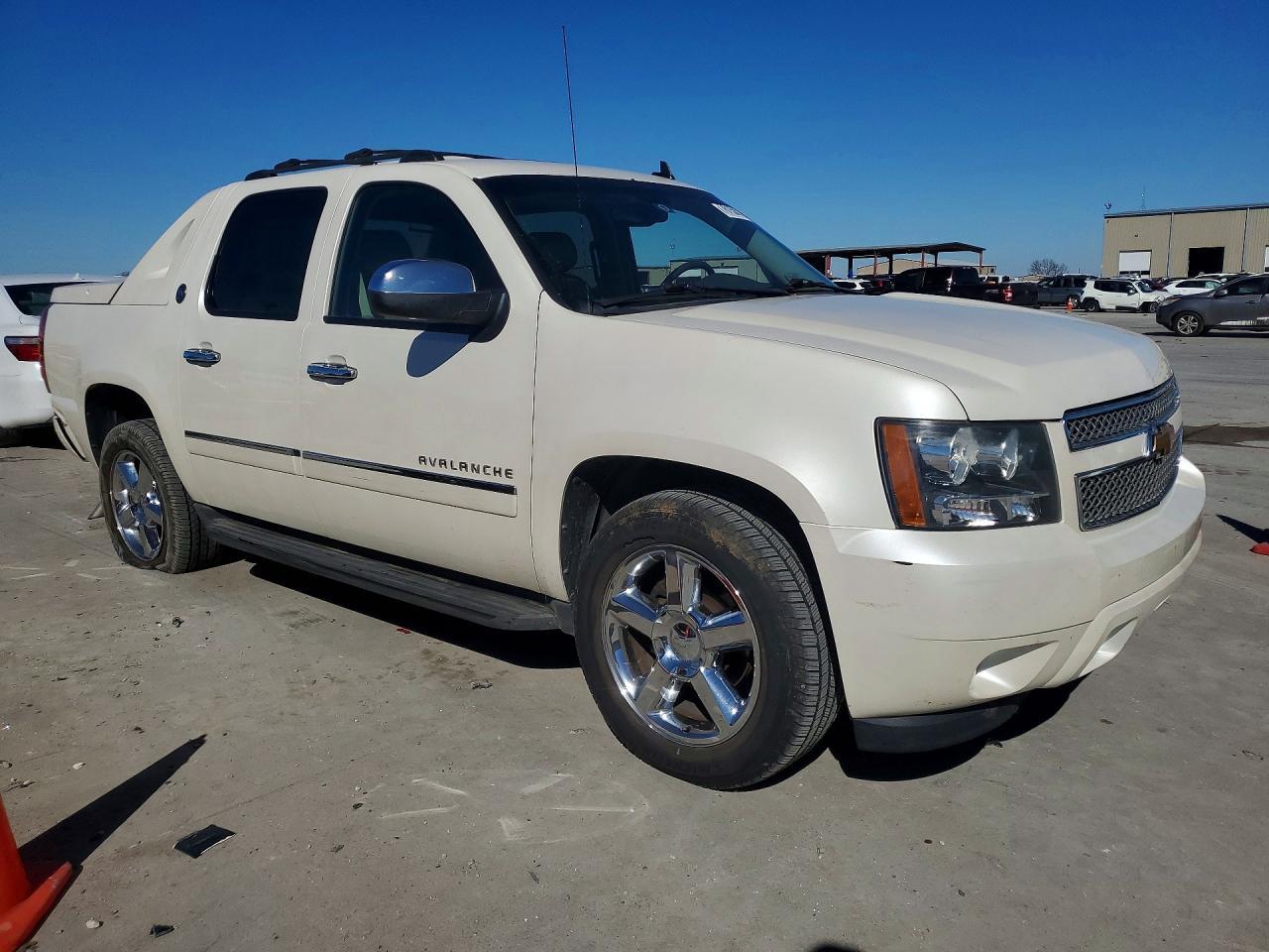 2013 Chevrolet Avalanche Ltz - zdjęcie 4