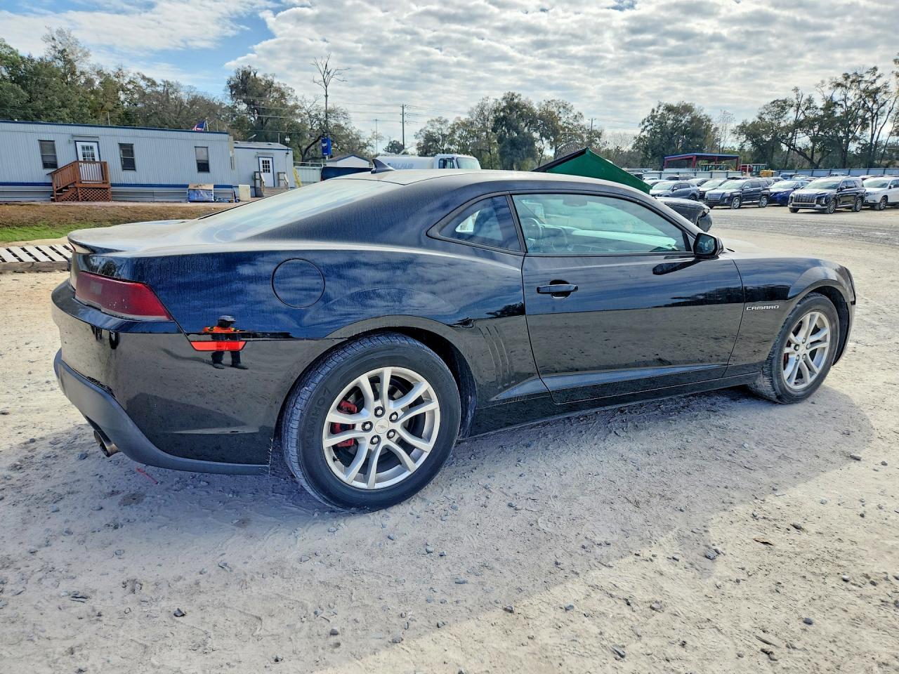 2015 Chevrolet Camaro Ls - zdjęcie 3