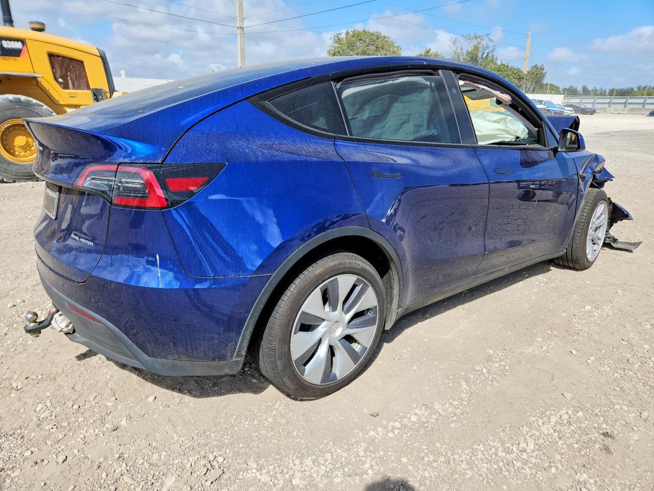2023 Tesla Model Y - zdjęcie 3