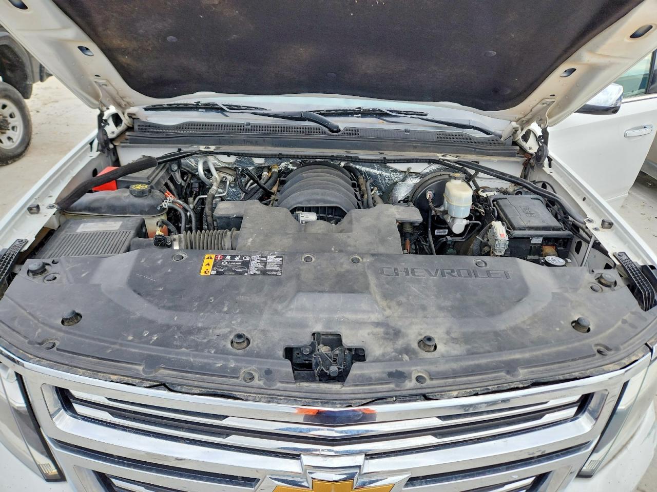 2017 Chevrolet Suburban C1500 Premier - zdjęcie 12