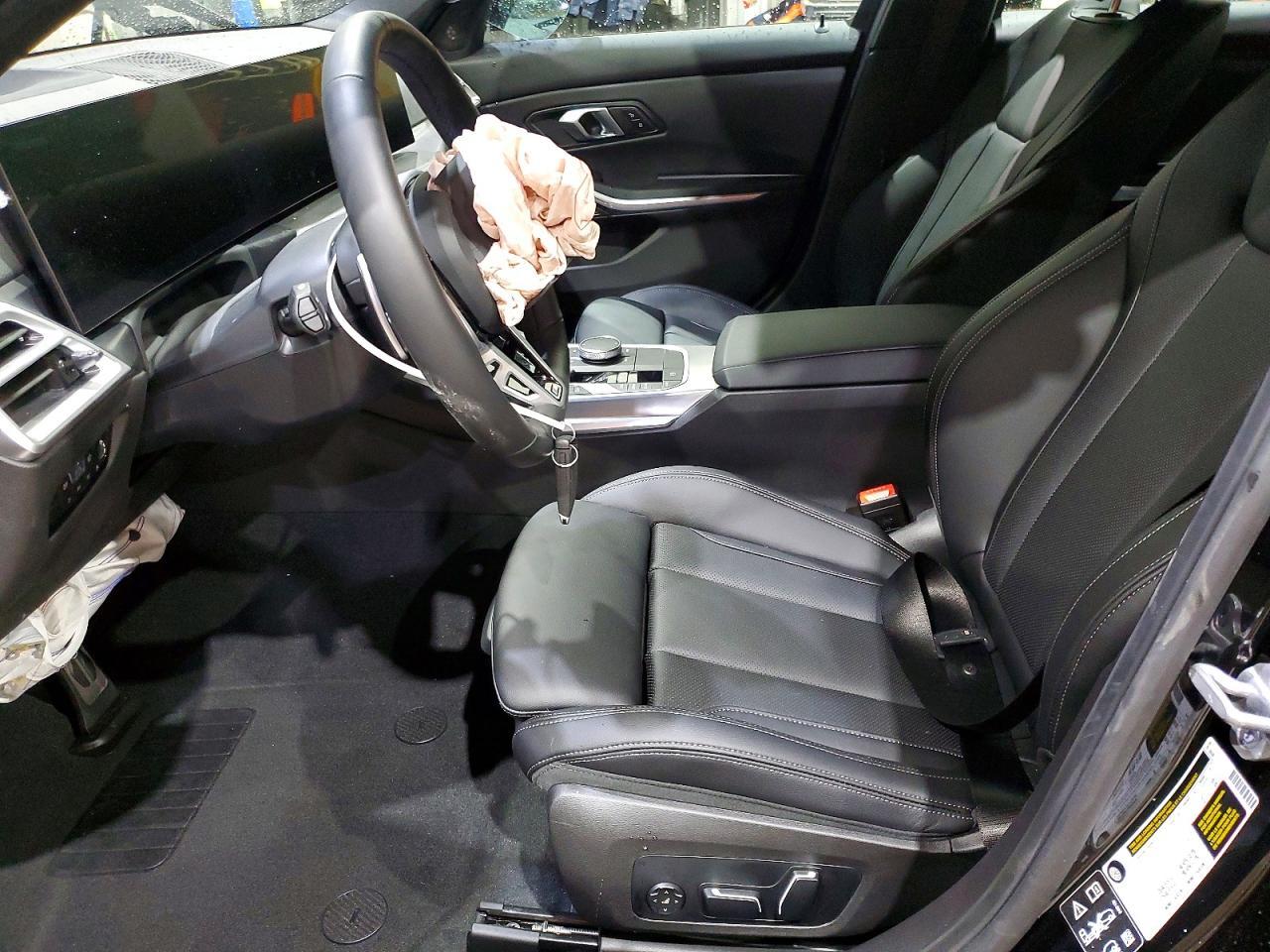 2026 BMW 330Xi - zdjęcie 7