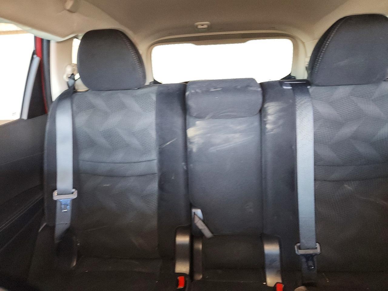 2016 Nissan Rogue S - zdjęcie 10