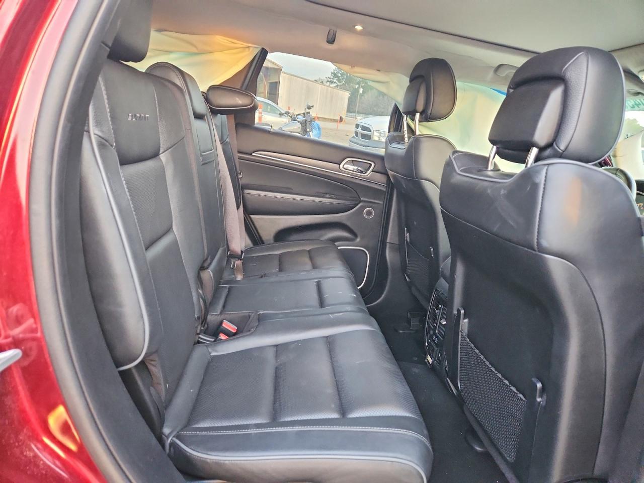 2020 Jeep Grand Cherokee Summit - zdjęcie 11