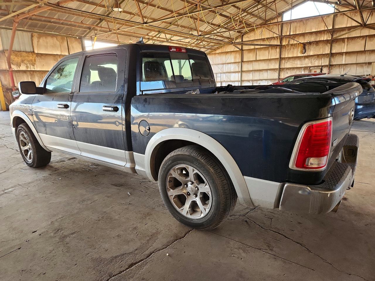 2015 Ram 1500 Laramie - zdjęcie 2