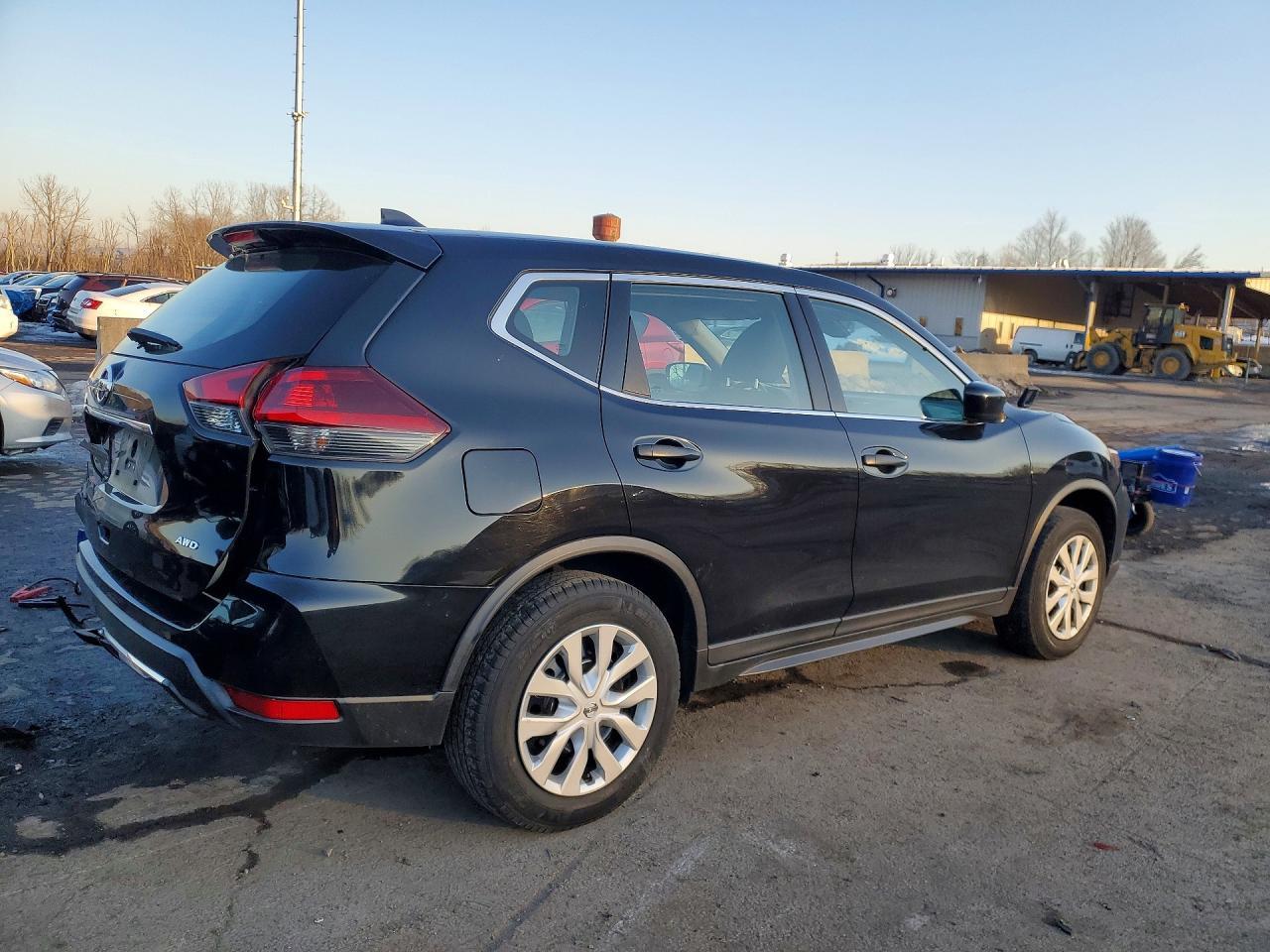 2019 Nissan Rogue S - zdjęcie 3