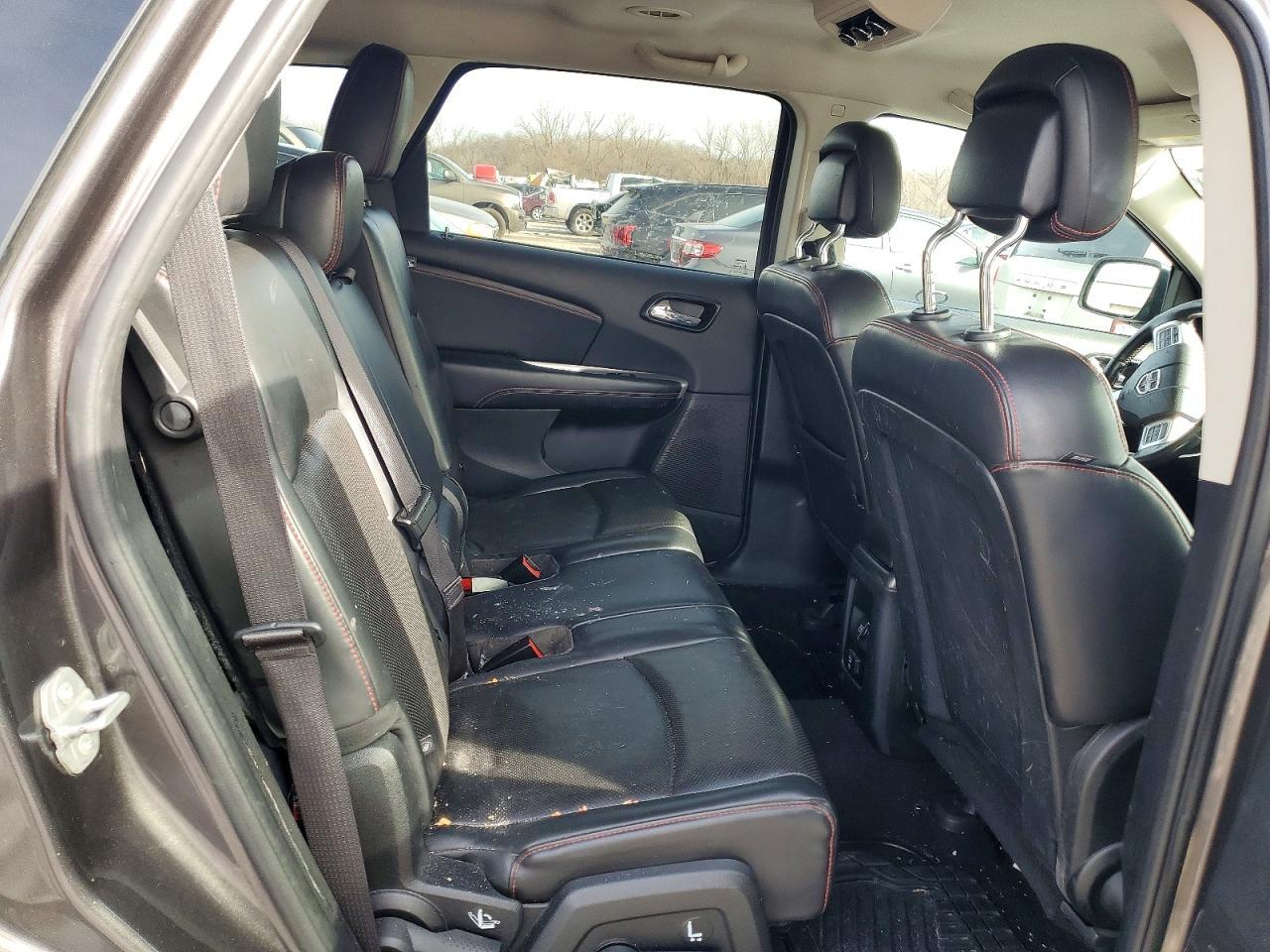 2016 Dodge Journey R/T - zdjęcie 11