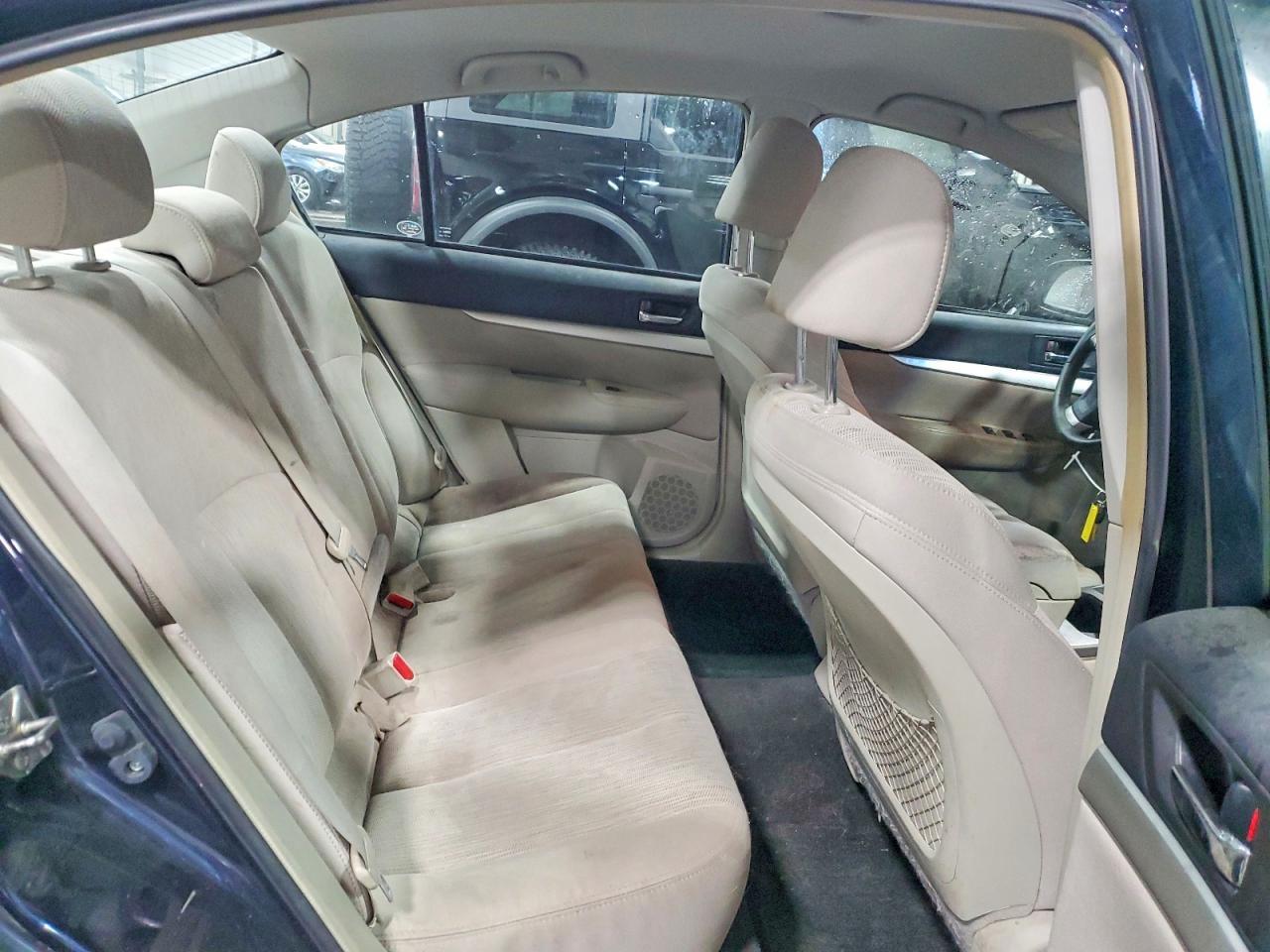 2013 Subaru Legacy 2.5I Premium - zdjęcie 10