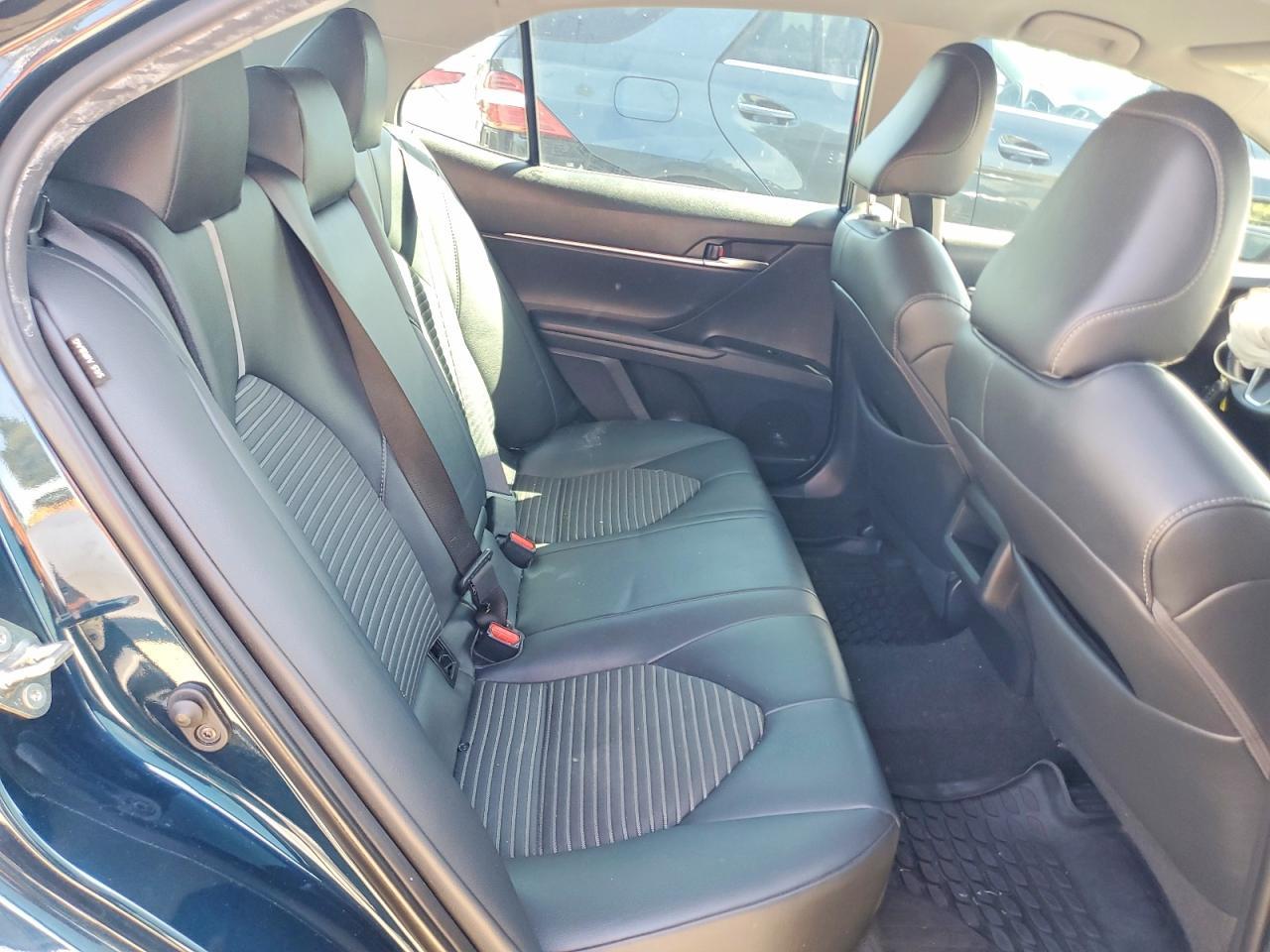 2019 Toyota Camry Se - zdjęcie 10