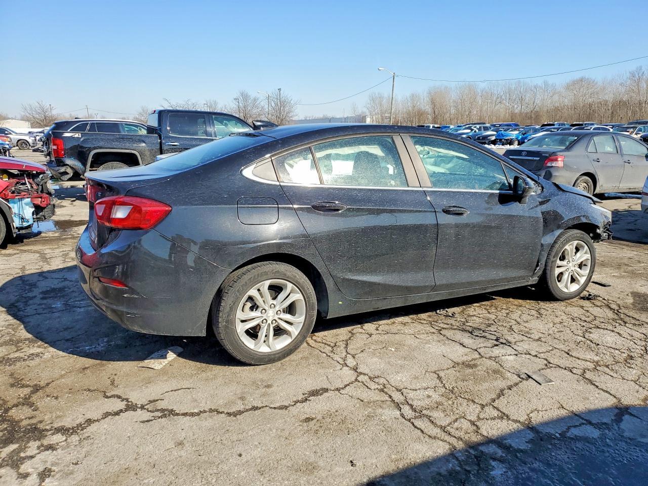 2019 Chevrolet Cruze Lt - zdjęcie 3
