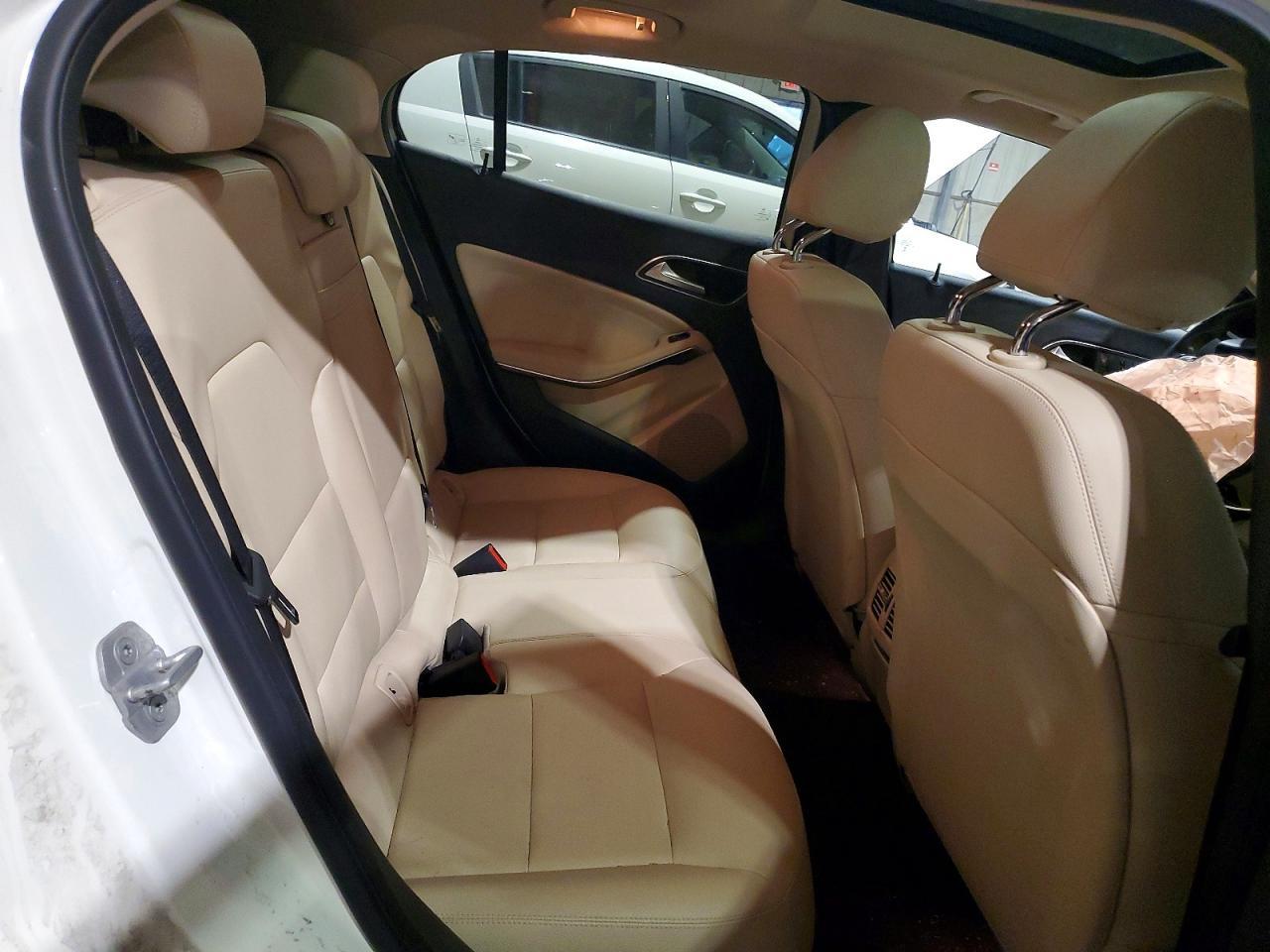 2017 Mercedes-Benz Gla 250 4Matic - zdjęcie 11