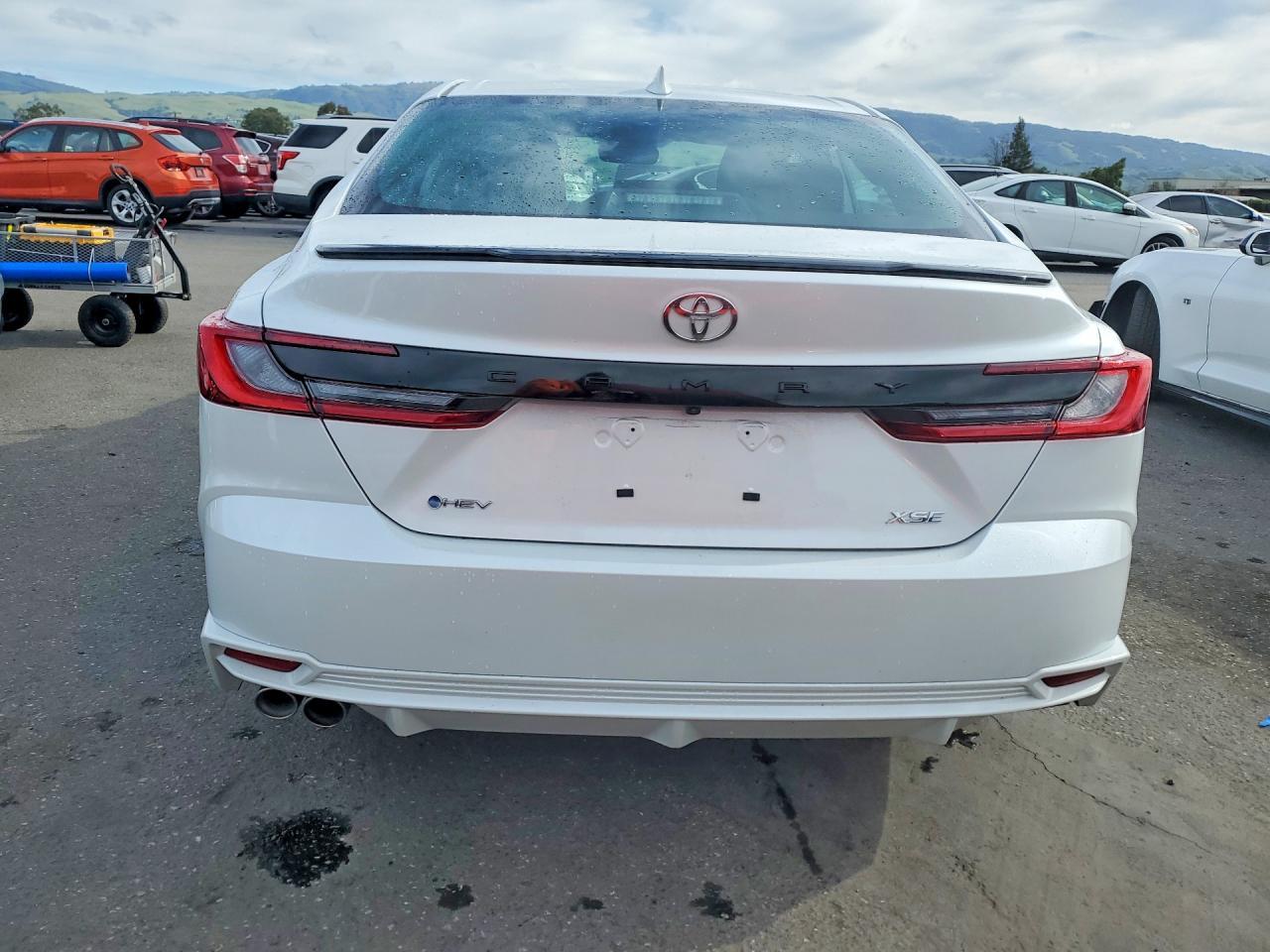 2025 Toyota Camry Xse - zdjęcie 6