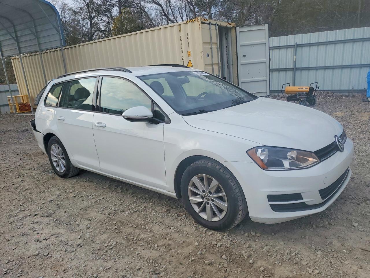 2017 Volkswagen Golf Sportwagen S - zdjęcie 4