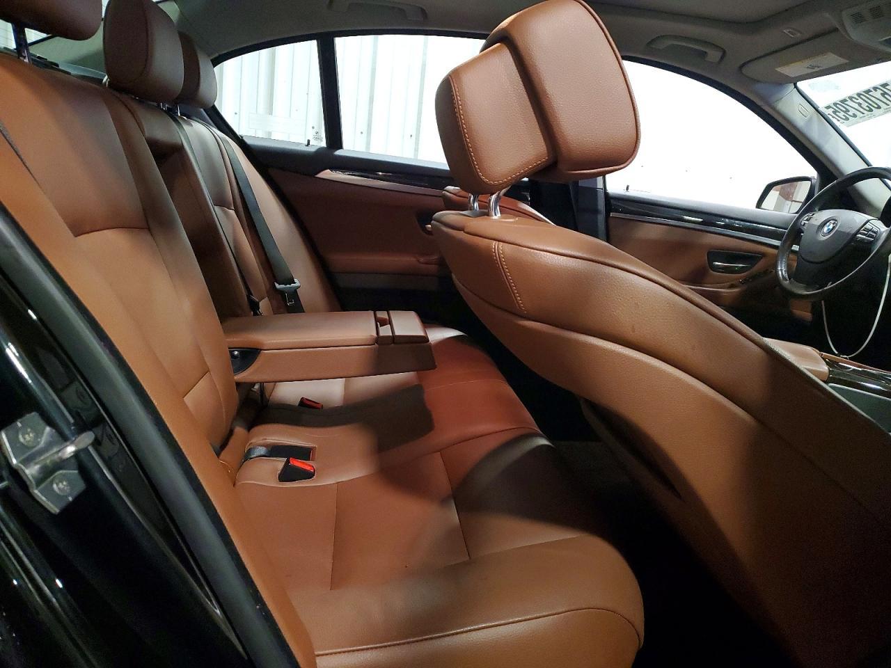 2013 BMW 535 Xi - zdjęcie 10